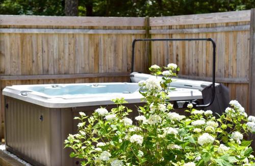 Eastham House | Hot Tub Central A C Dog Friendly