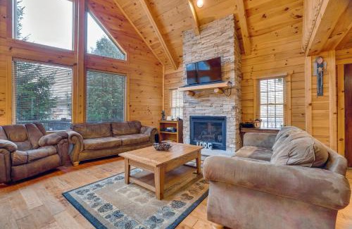 Albrightsville House | Hot Tub, Deck and Beach Access Albrightsville Cabin