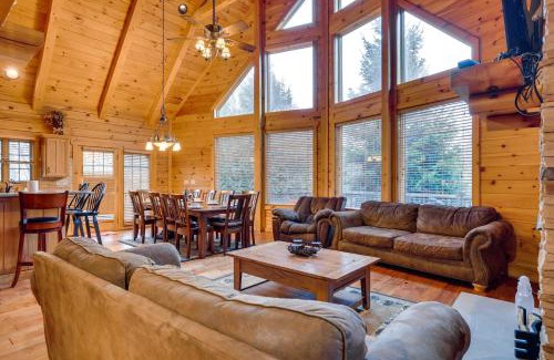 Albrightsville House | Hot Tub, Deck and Beach Access Albrightsville Cabin