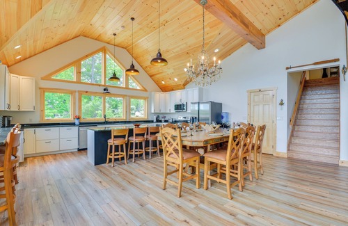 Wellesley Island Cottage | Hot Tub & Dock: Waterfront Wellesley Island Home!
