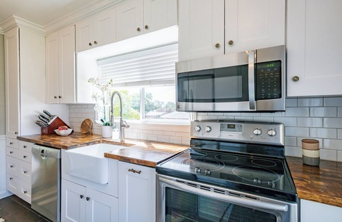 East Millcreek House | Hot Tub - Family Room - BBQ