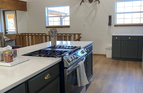 Ruidoso House | Hot Tub. Fenced Yard. Pet Friendly. Great Central Location!