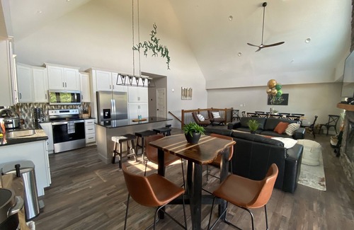 Hollister House | Hot Tub, Fire Table, Lake Views/Access, Pools, Reserve Your 2025 Fall Dates