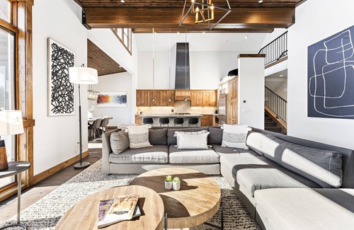 Truckee House | Hot Tub | Firepit | Golf & Mtn Views | Golf Cart