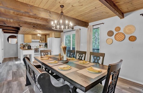 East Stroudsburg Cabin | Hot Tub, Game Room, Fireplace, Mins to Ski, Pets
