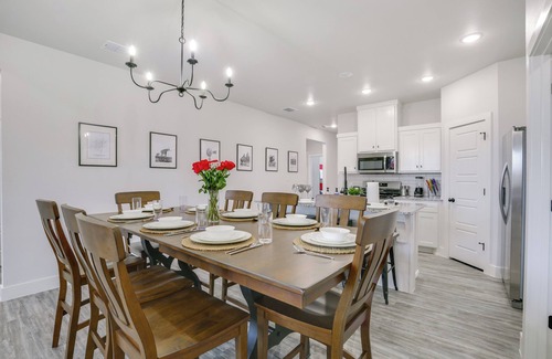 Lubbock Cottage | Hot Tub & Game Room: 'raider Resort' in Lubbock