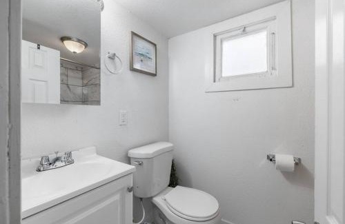 Price Apartment | Hot Tub Haven+.4 mi. USU East+1G