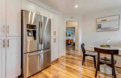Montgomery Village House | Hot Tub & Heated Pool at Mid Century Modern Home