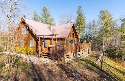 Pine Ridge Apartment | Hot Tub - Mill Creek Point - Red River Gorge KY