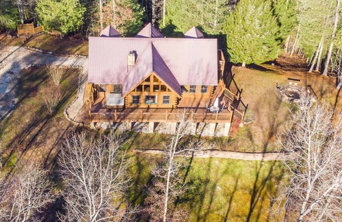 Pine Ridge Apartment | Hot Tub - Mill Creek Point - Red River Gorge KY