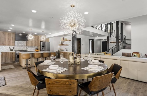 Olympic Valley House | Hot Tub|Pet Friendly|Arcade Games and Foosball Table