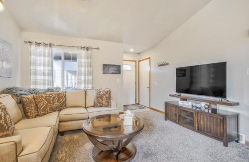 Security-Widefield House | Hot Tub - Pet Friendly - 7 miles to Fort Carson