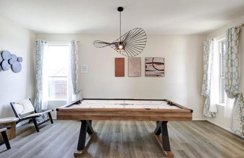 Wetmore House | Hot Tub Retreat Games Bbq Air Hockey Swing Set