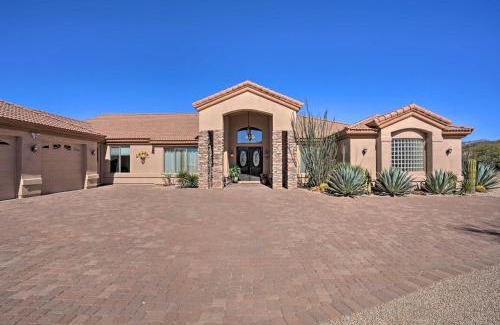 Cave Creek House | Hot Tub, Yard and Views Spacious Cave Creek Home