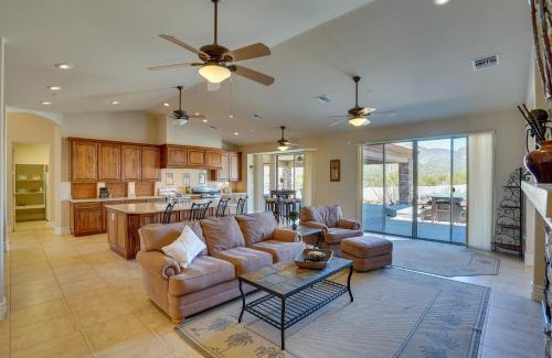 Cave Creek House | Hot Tub, Yard and Views Spacious Cave Creek Home