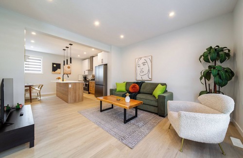 West Edmonton House | HotCozyPrivate4bed3.5bathHouseCloseToWEM