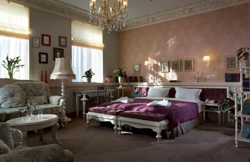 Petrovskoye Hotel | Hotel 19