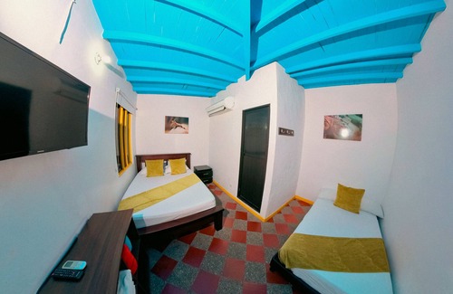 Santa Fe de Antioquia Hotel | Hotel Acuarela del Rio