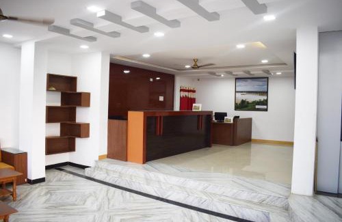 Daulatabad Hotel | Hotel Adarsh