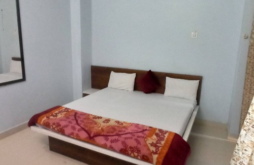 Shani Shingnapur Hotel | Hotel adiraj palace and lodging