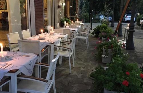 Borgo Montone Hotel | Hotel Adriatico