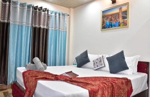 Kasauli Apartment | Hotel Adventure Kasauli Hills l 2km From Mall Road l Restaurant l Free Wifi l By Splendid Hotels