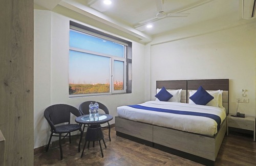 Dwarka Hotel | Hotel Aerostar Gold Near Yashobhoomi