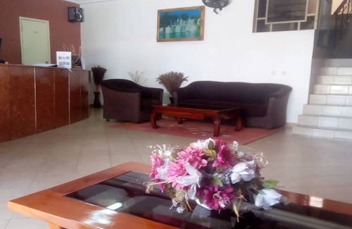 Angre Hotel | Hotel Aladje