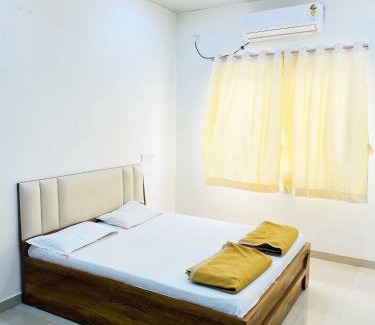 Ghodegaon Hotel | Hotel Amit Cafe and Lodging Bhimashankar