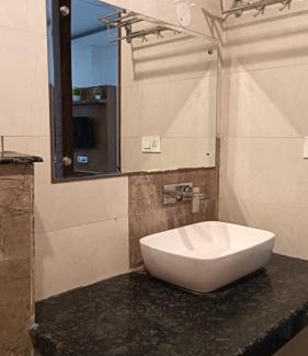 Mahipalpur Extension Hotel | HOTEL Anil