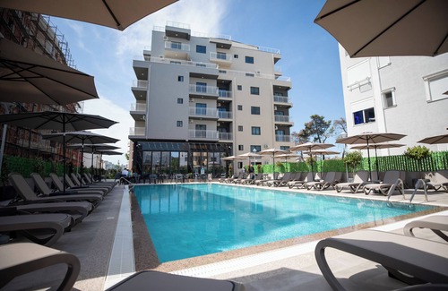 Golem Apartment | Hotel Apart Resilient