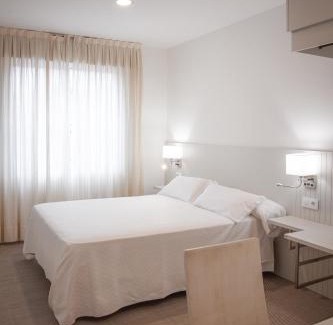 Pontevedra Hotel | Hotel Apartamentos Dabarca