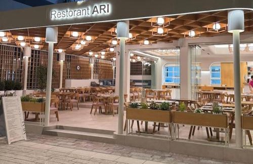 Qender Hotel | Hotel Ari