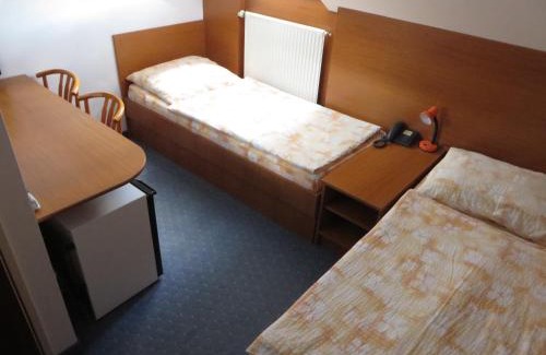Tata Hotel | Hotel Arnold