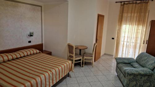 Fabrizio Hotel | Hotel ausonia
