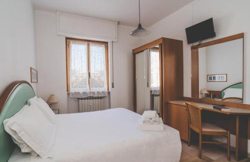Pietra Ligure Hotel | Hotel Bacco Rooms and Breakfast