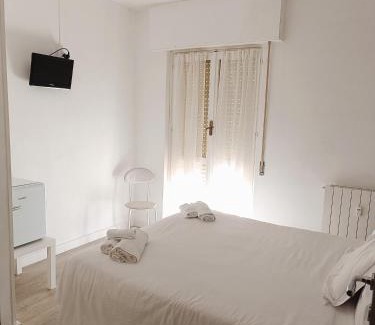 Pietra Ligure Hotel | Hotel Bacco Rooms and Breakfast