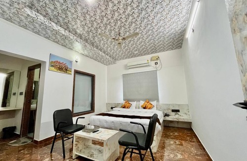 Mount Abu Hotel | Hotel Banjara Hills