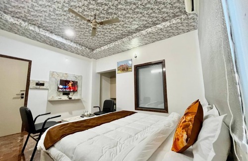 Mount Abu Hotel | Hotel Banjara Hills