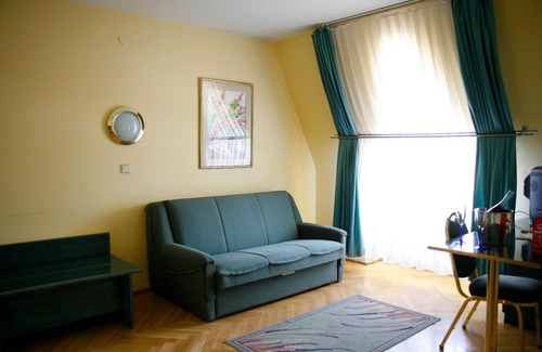 Gellert Hill Hotel | Hotel Bara Budapest