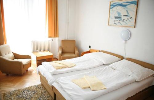 Gellert Hill House | Hotel Bara Gellért