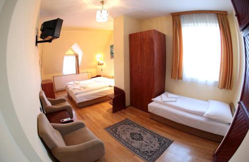 Gellert Hill Hotel | Hotel Bara Junior