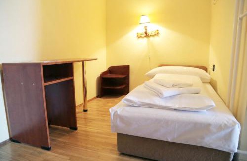 Gellert Hill Hotel | Hotel Bara Junior