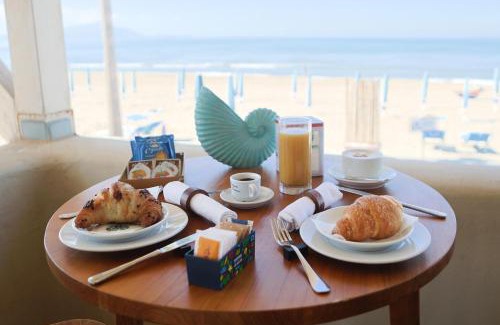 Marina di Varcaturo Hotel | Hotel Barracuda