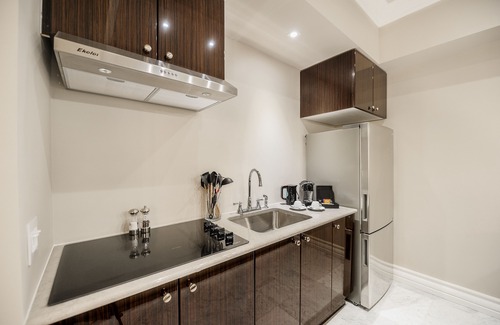 Downtown Montreal Hotel | Hotel Birks Montreal