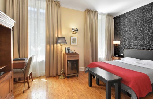 Old Montreal Hotel | Hotel Bonaparte