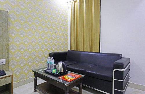 Old Delhi Hotel | Hotel Broadway