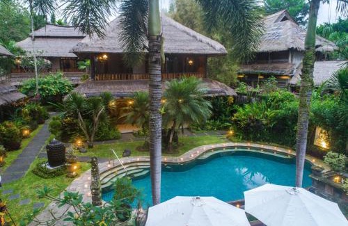 Kedewatan House | Hotel Bunga Permai