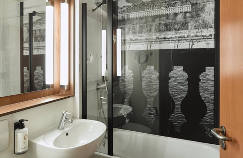 Bussy-Saint-Georges Hotel | Hotel Campanile Marne La Vallée - Bussy Saint Georges