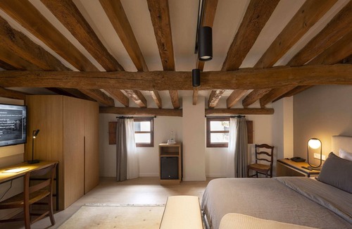 Old Town Hotel | Hotel Can Cirera